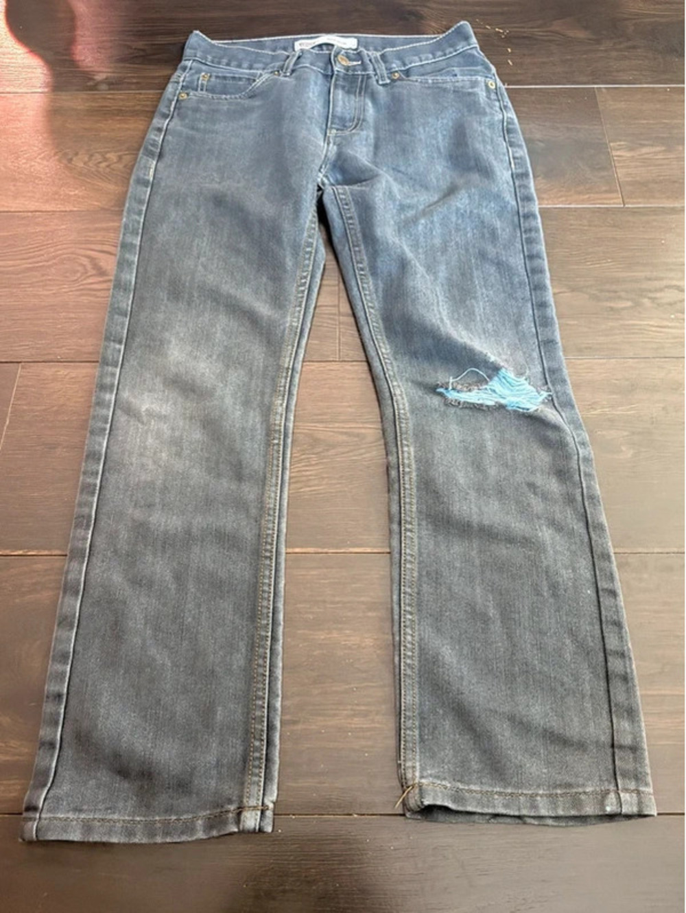 Levi’s 511 Slim Jeans Dark Wash Distressed Knee Women’s Size 14 W27 L27 129